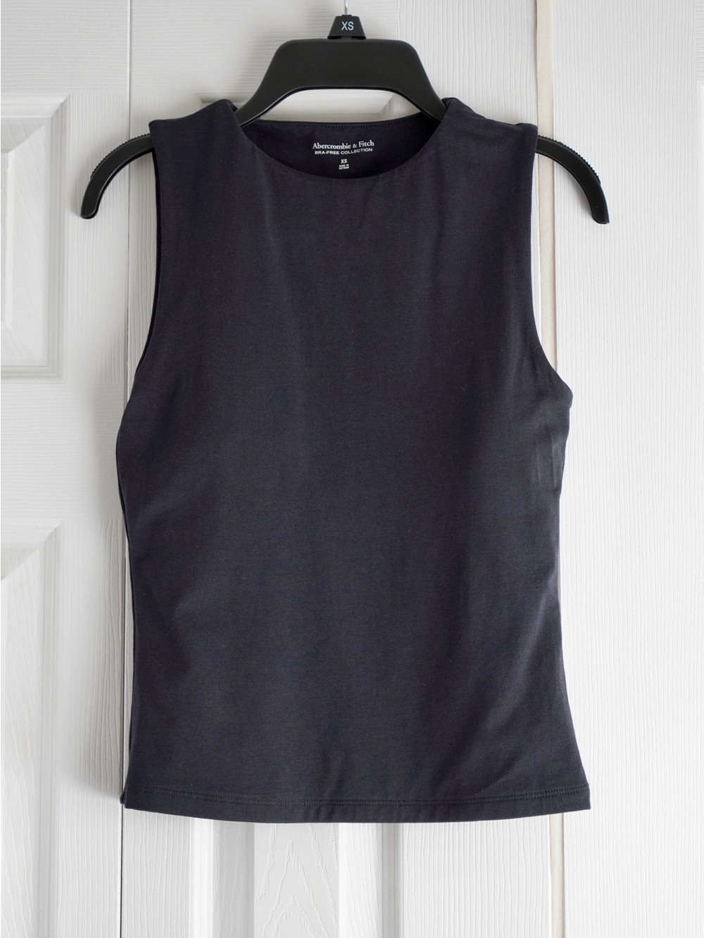 Abercrombie Bra-Free High-Neck Tank Black XS